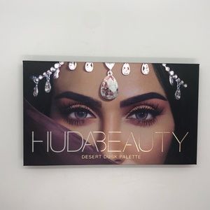 Huda Beauty Dusk Pallet